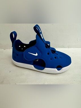 Nike Kids Navy and White Slip-On Sneaker with Iconic Swoosh